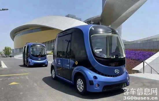 吳江首批5G無人駕駛微型公交車.png
