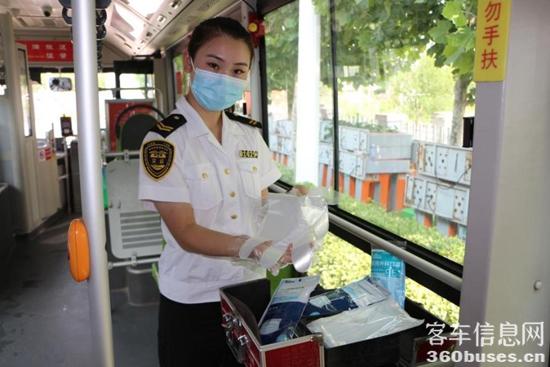 1628582624119295.jpg b2.jpg