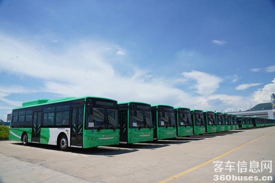 1 出口墨西哥的金旅天然氣公交車.JPG